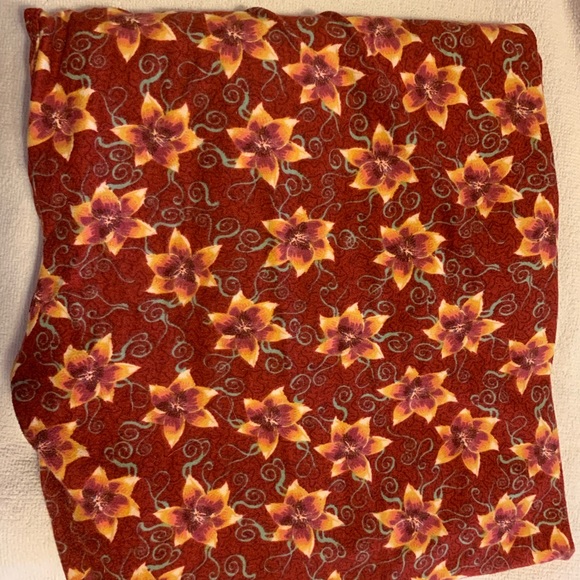 LuLaRoe Pants - LulaRoe floral TC leggings. Never worn.